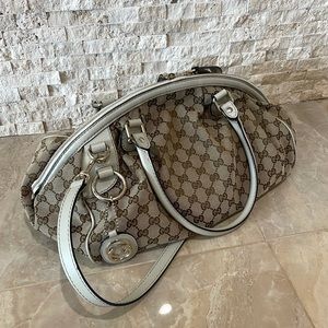 GUCCI Beige/White GG Canvas Sukey Boston Bag